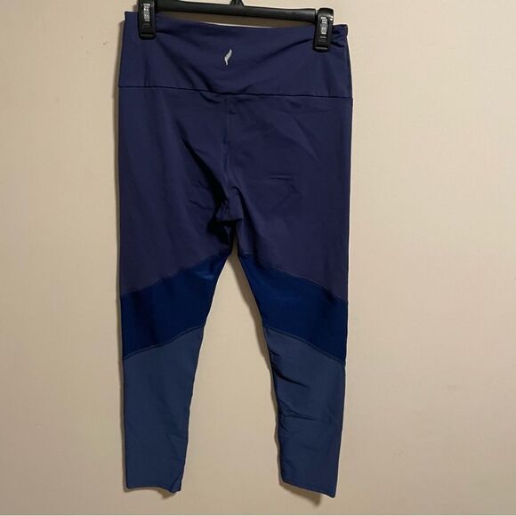 Peloton x Pheel Trinity Legging Blue- Size Large - Picture 4 of 5